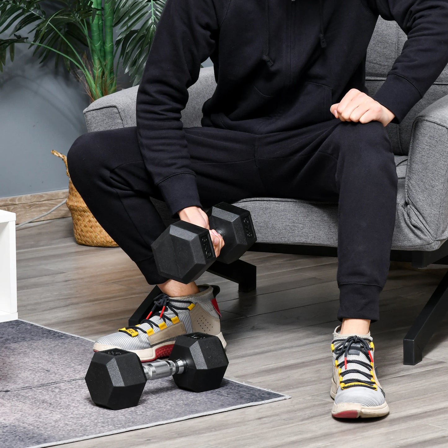 Premium Hex Dumbbell Set – Build Strength, Sculpt Muscle & Train Like a Pro (2 x 8kg)